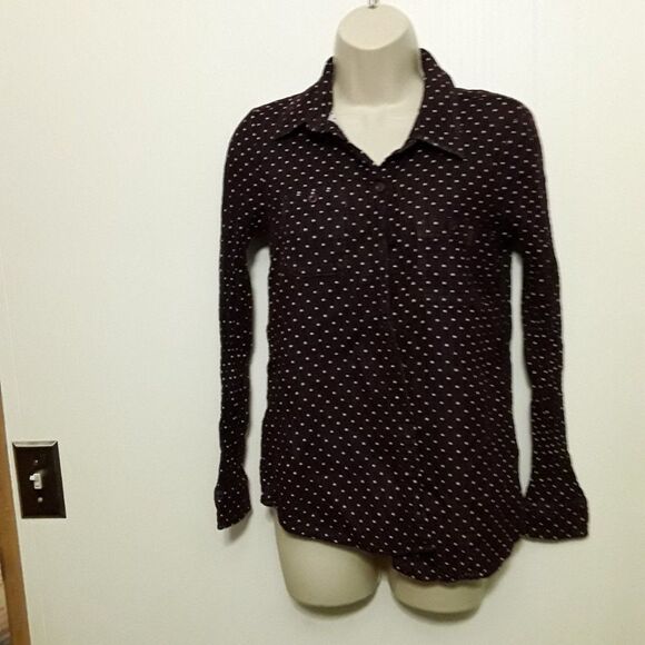 BCBGeneration Size Small good cond arm pit to pit 17 inch - Picture 3 of 3